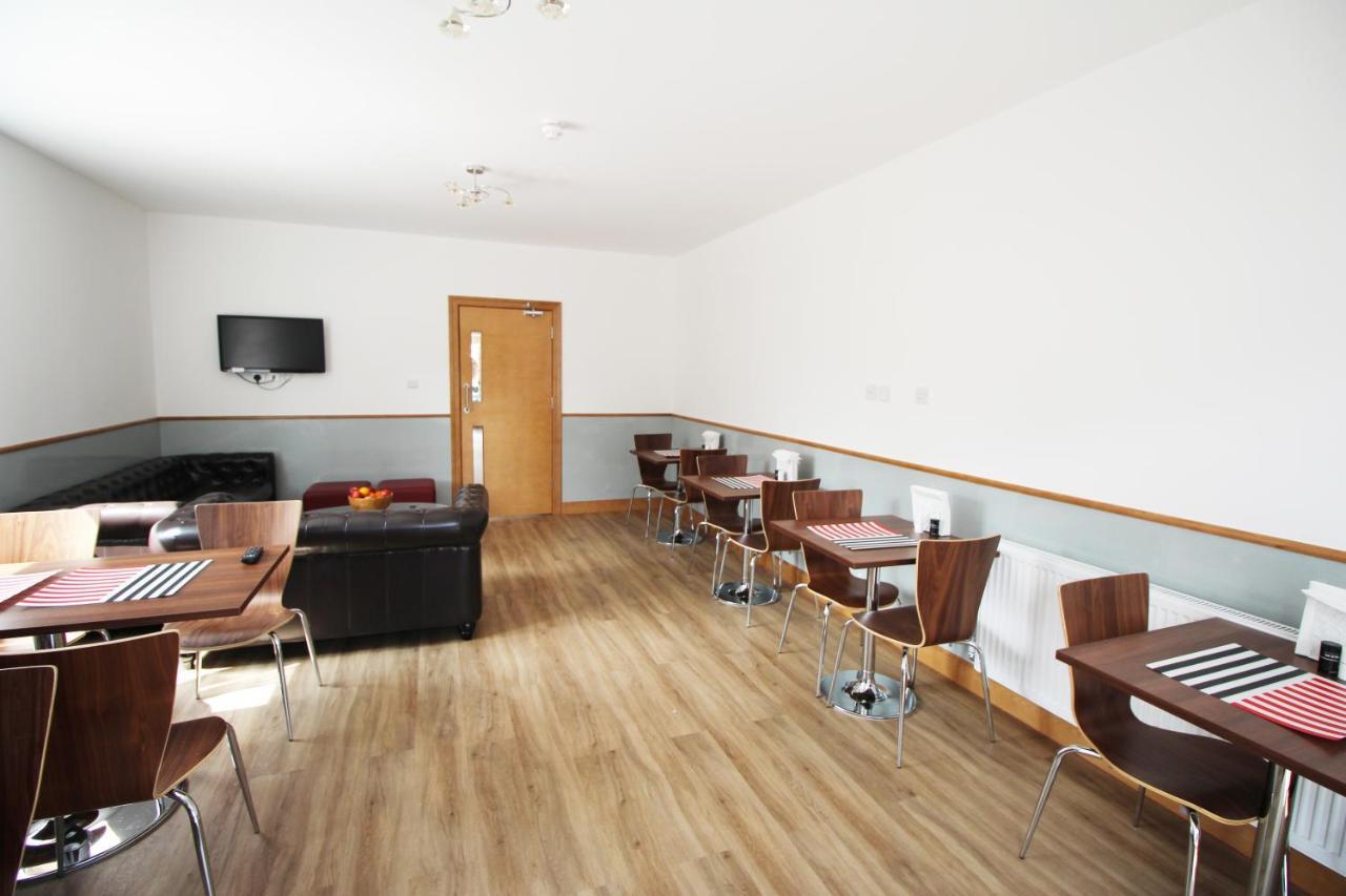 Flexistay Aparthotel Sutton Sutton  Extérieur photo