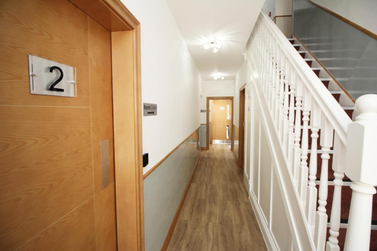 Flexistay Aparthotel Sutton Sutton  Extérieur photo