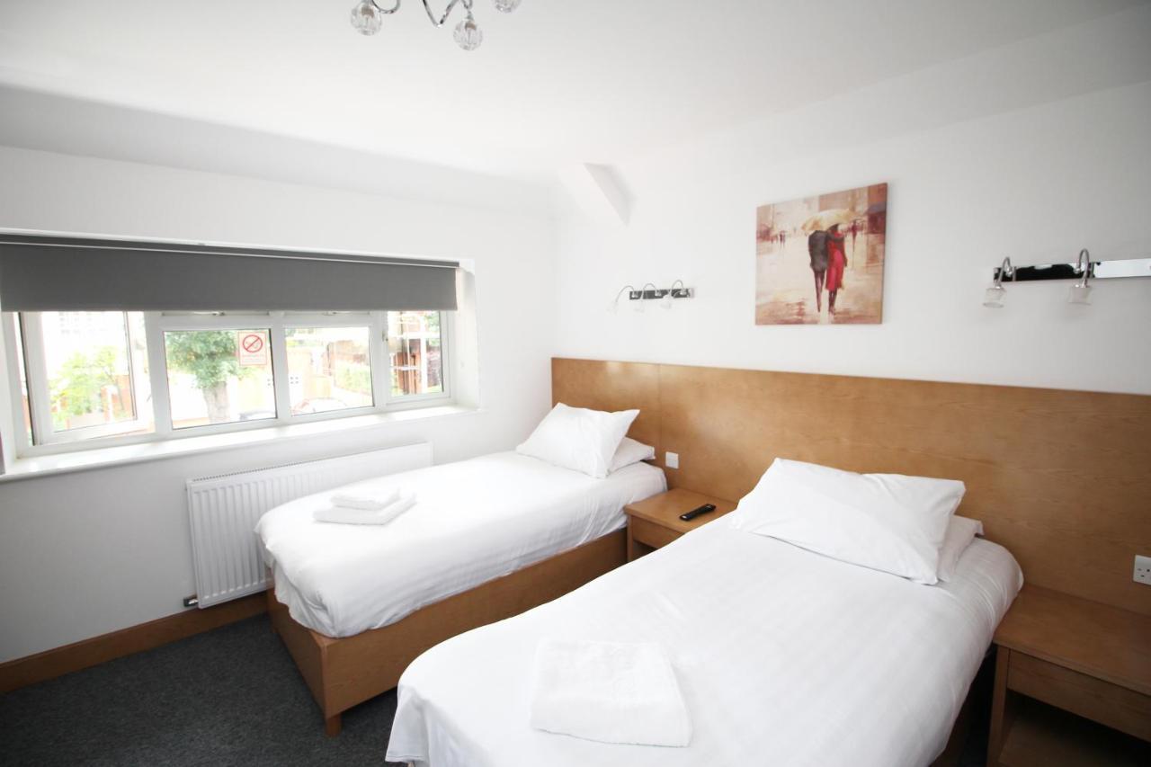 Flexistay Aparthotel Sutton Sutton  Extérieur photo