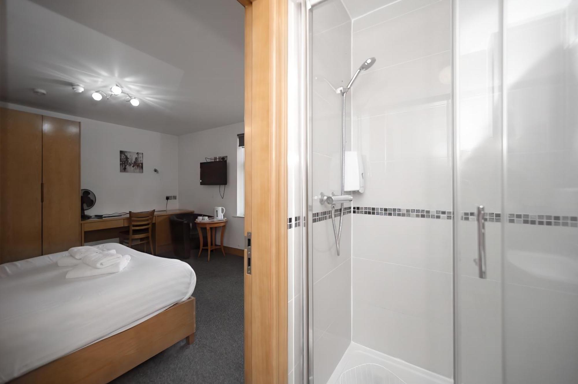 Flexistay Aparthotel Sutton Sutton  Extérieur photo