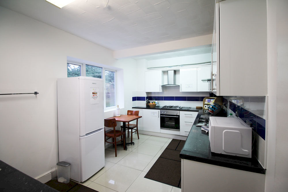 Flexistay Aparthotel Sutton Sutton  Extérieur photo
